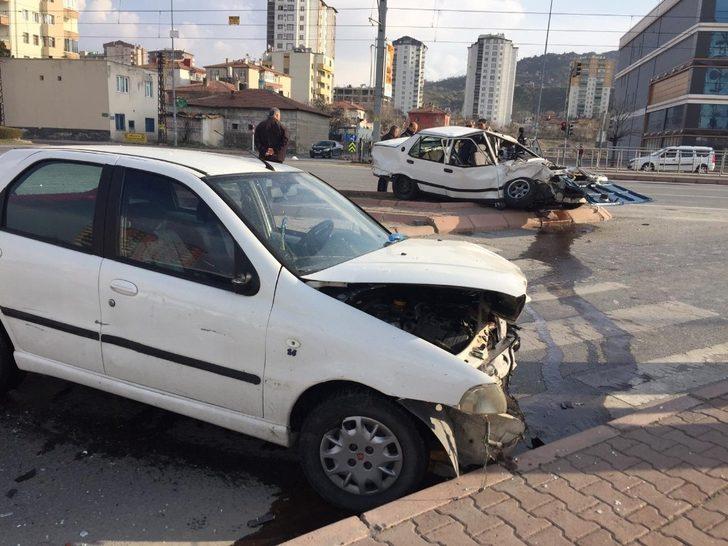 Kayseri’de trafik kazası: 3 yaralı G2