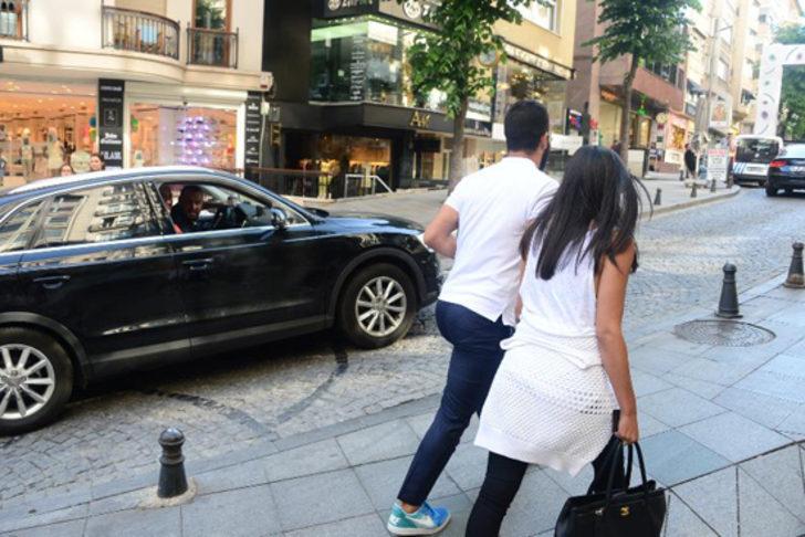 Arda Turan ilk kez el ele görüntülendi G4