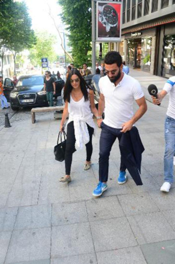Arda Turan'ın sevgilisi Ivana Sert'e rakip mi oluyor? G2