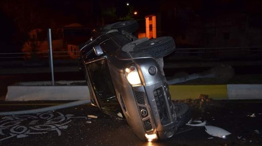 S&ouml;ke&rsquo;de kamyonet takla attı: 2 yaralı