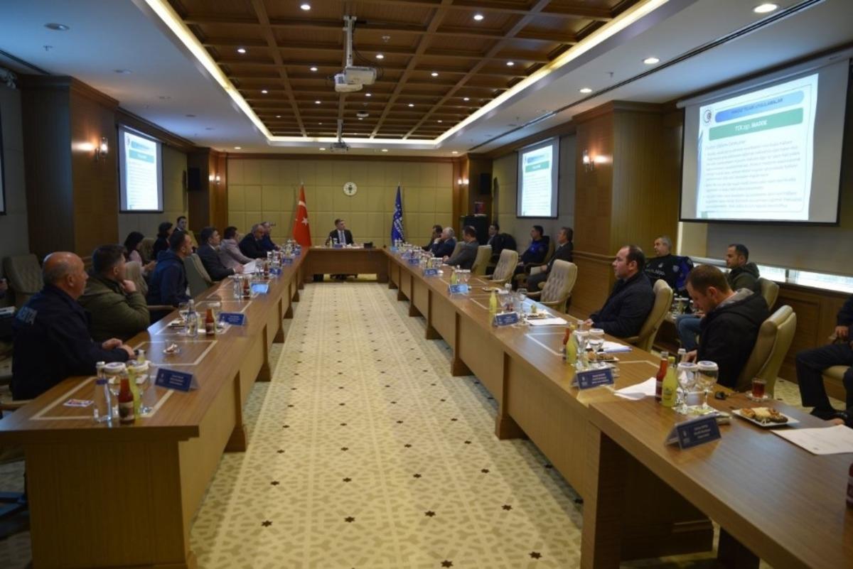 B&uuml;y&uuml;kşehirden korona vir&uuml;s fırsat&ccedil;ılarına sıkı denetim