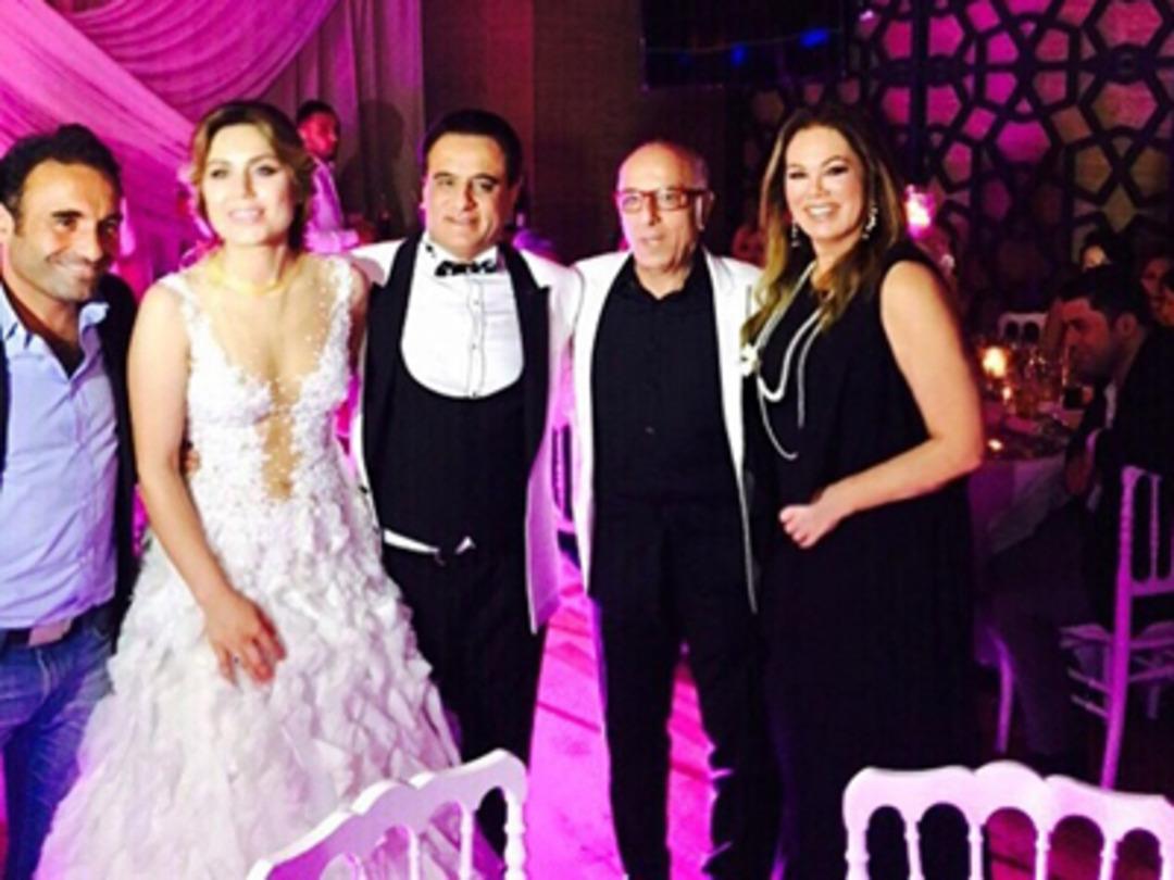 Erol K&ouml;se'nin d&uuml;ğ&uuml;n&uuml;ne &uuml;nl&uuml;ler yağdı