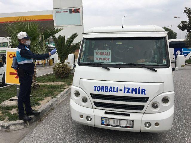 İzmir otogarında virüse karşı yolcu denetimi