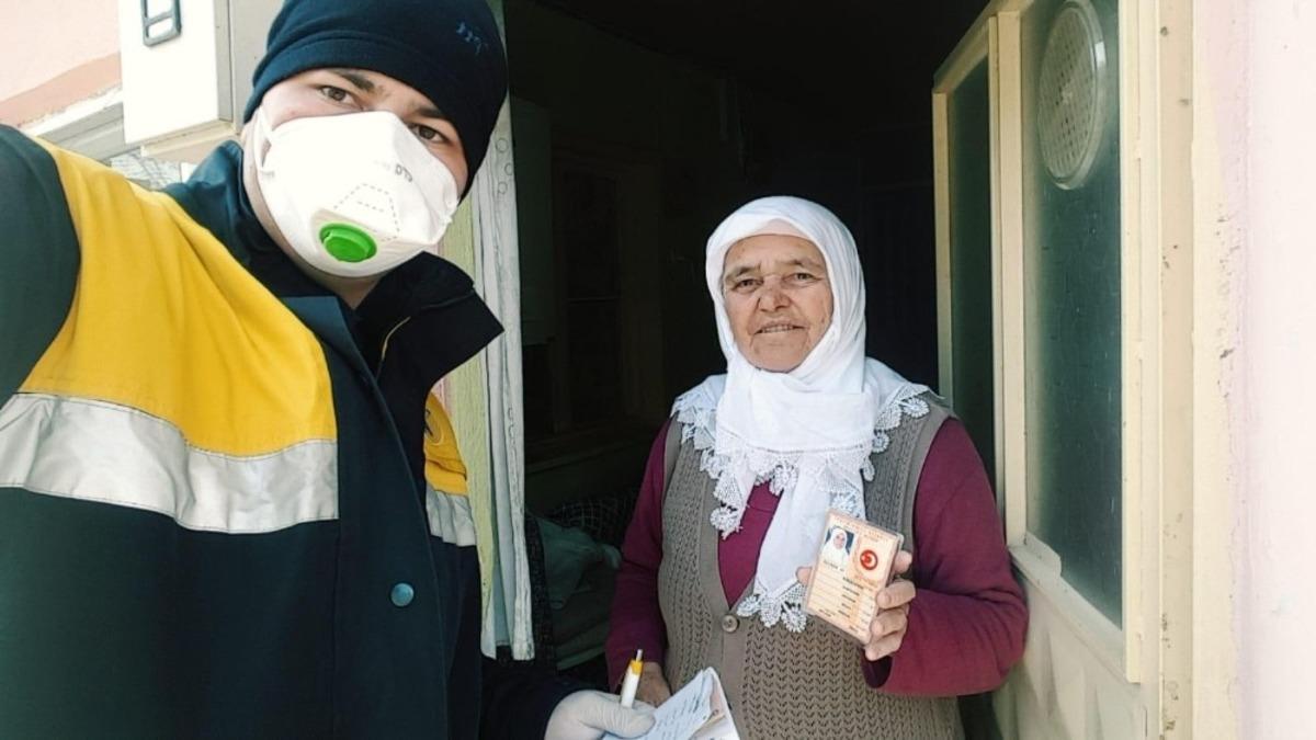 Ortaca PTT 65 yaş &uuml;st&uuml; emeklilerin maaşını evlerine g&ouml;t&uuml;r&uuml;yor