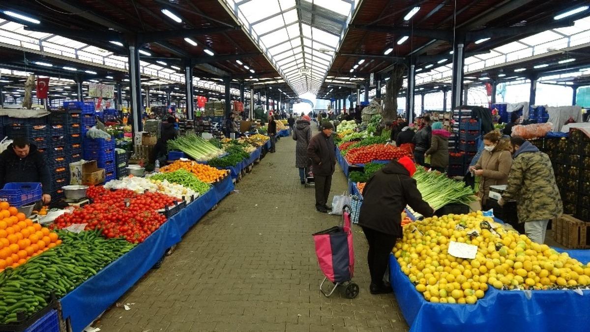 Korona vir&uuml;s cuma pazarını da vurdu