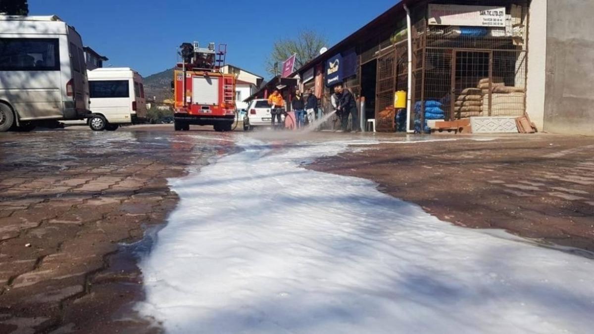 Bayırk&ouml;y&rsquo;de t&uuml;m sokaklar dezenfekte edildi