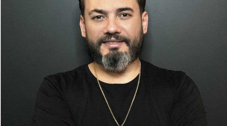 &Uuml;niversite mezunu bilişimci kuaf&ouml;r