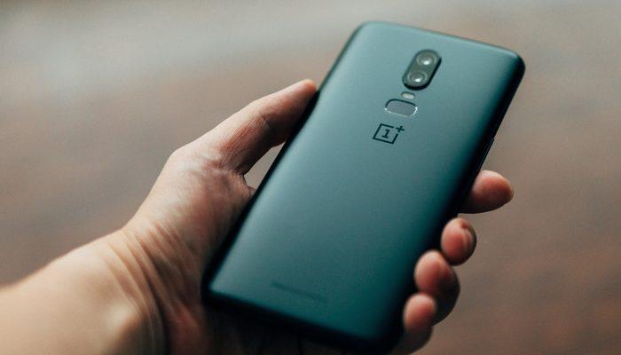 Karşınızda ilk resmi görseliyle OnePlus 8 Pro! thumbnail
