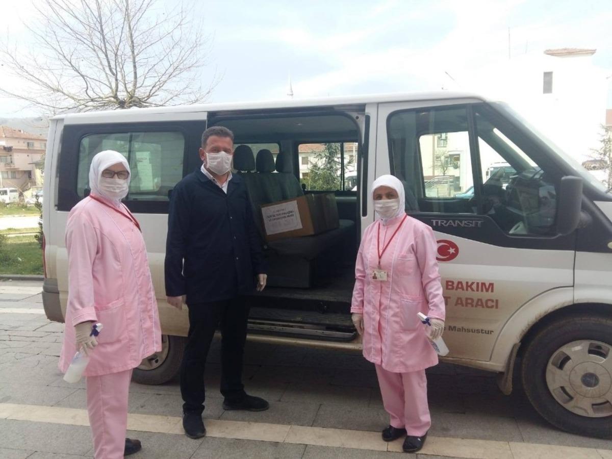 Vefa grubu &ccedil;alışıyor, 1200 yaşlıya hizmet verildi