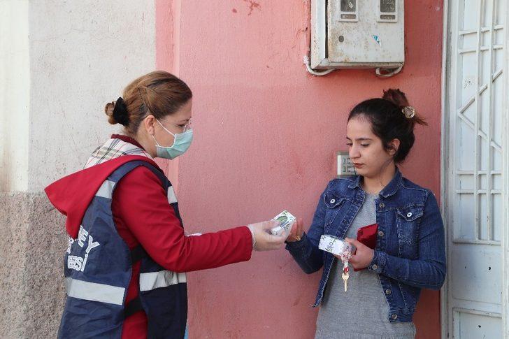 Şahinbey’de koronaya karşı zeytin yağlı sabun dağıtıldı G2