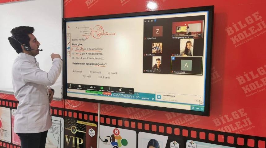 Korona vir&uuml;s&uuml; deneme sınavlarına da engel olamadı