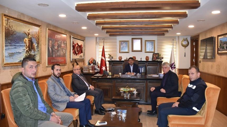 Başkan &Ccedil;elik pazar yerlerindeki yeni d&uuml;zenlemeyi duyurdu