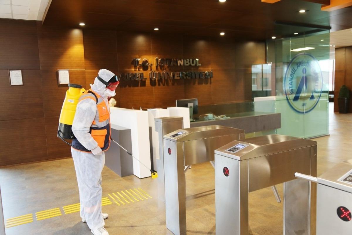 B&uuml;y&uuml;k&ccedil;ekmece&rsquo;de &uuml;niversiteler korona vir&uuml;se karşı dezenfekte ediliyor