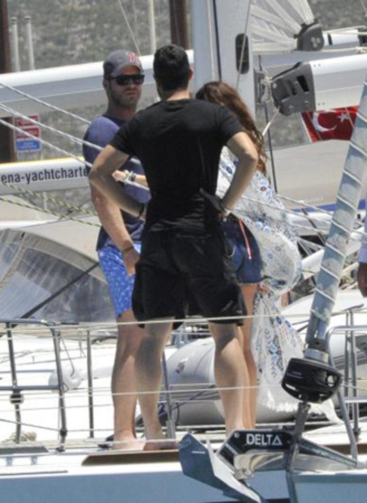 Ünlü çiftin Alaçatı romantizmi G3