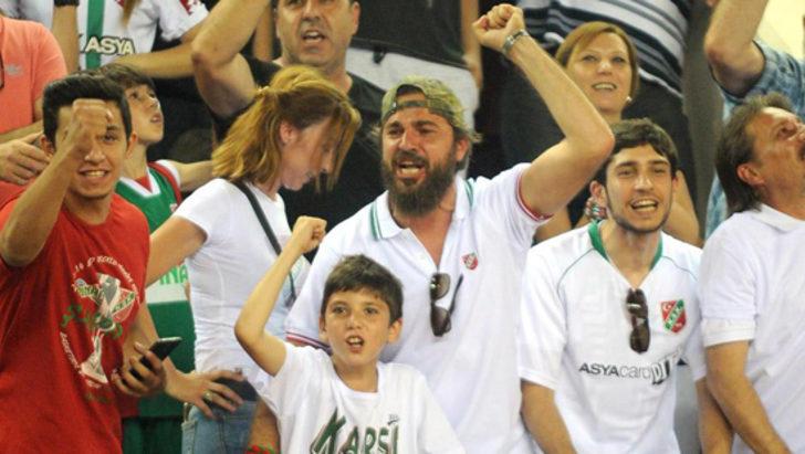 Heyecanlı taraftar Engin Altan G3