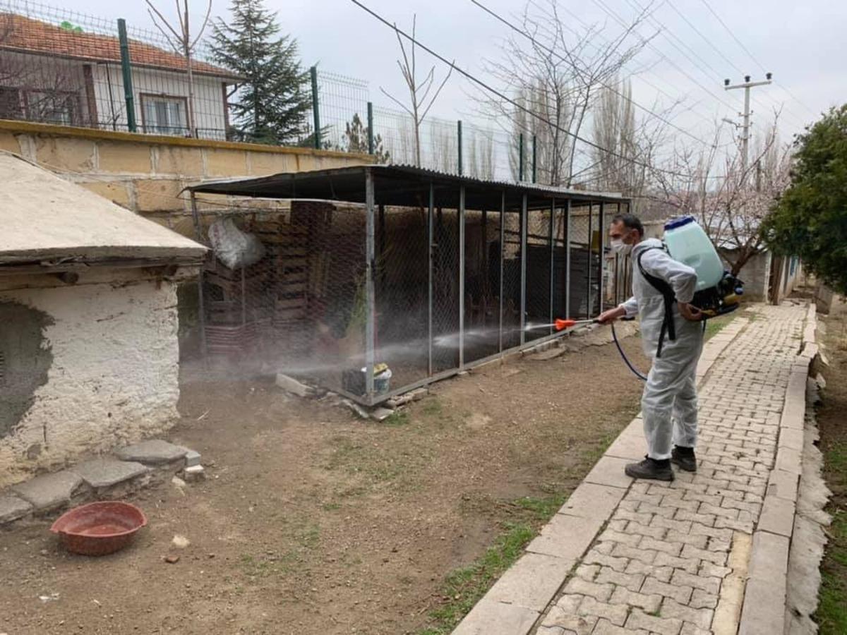 Keskin il&ccedil;esi Korona vir&uuml;se karşı dezenfekte ediliyor