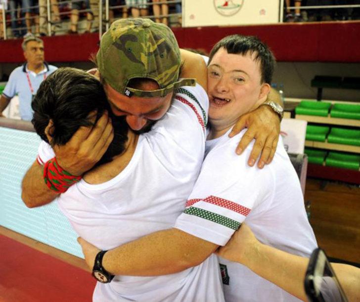 Heyecanlı taraftar Engin Altan G5