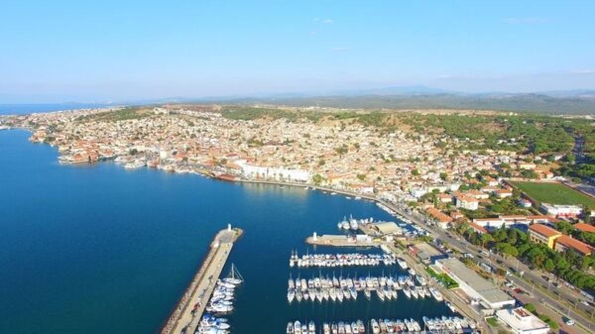 Belediye Başkanı&rsquo;ndan tatilcilere uyarı: "Ayvalık&rsquo;a gelmeyin"