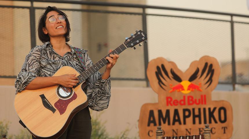 Red Bull Sunar: Evde Çal’da çıkan Kalben şarkılarını binlerle birlikte söyledi