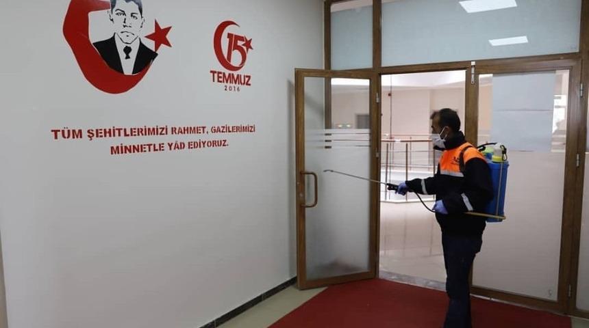 Mazıdağı&rsquo;nda kamu kurumları dezenfekte edildi