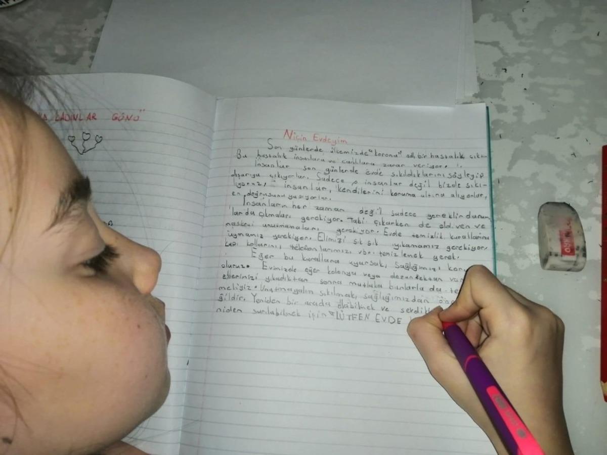 &Ouml;ğrencilerin yazdıkları kitaplaştırılıyor