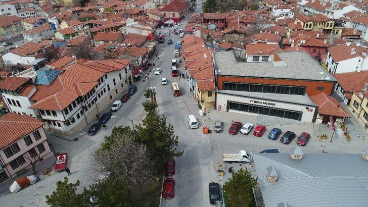 Tarihi Odunpazarı bölgesinde virüs nedeniyle adeta kuş uçmuyor G2