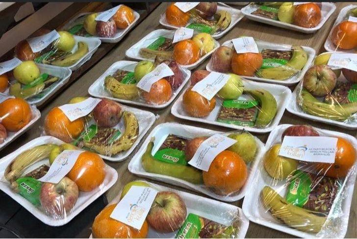 AK Gençlerden sağlık çalışanlarına motivasyon G4