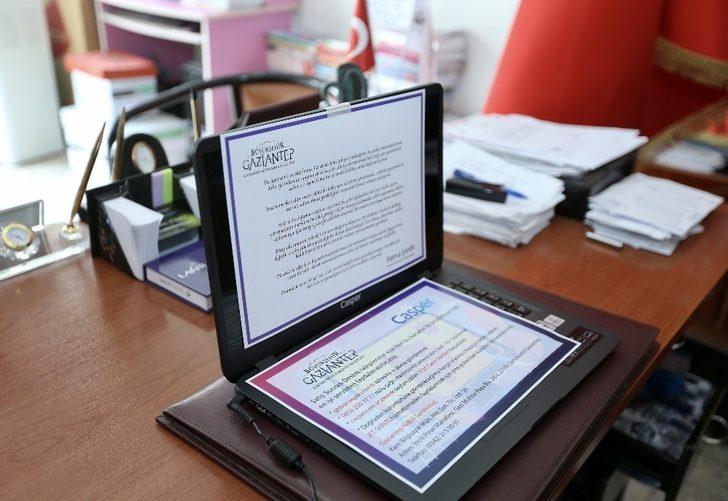 Gaziantep’te muhtarlara bilgisayar dağıtıldı G2