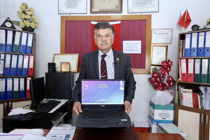 Gaziantep’te muhtarlara bilgisayar dağıtıldı G3