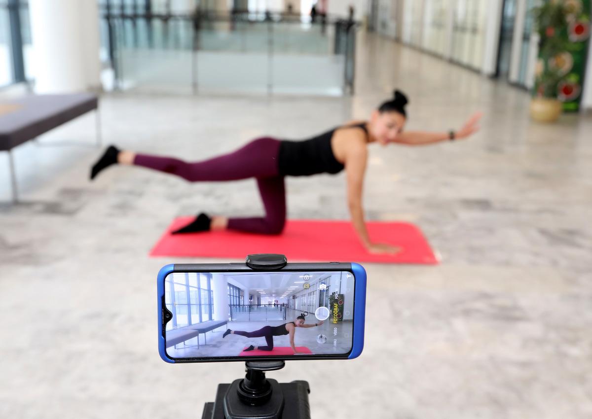 Belediye &lsquo;evde spor var&rsquo; dedi, binlerce kişi katıldı