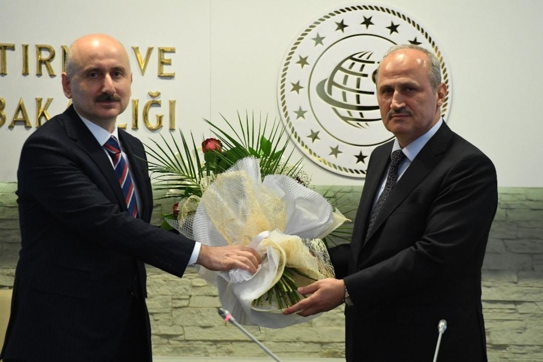 Ulaştırma Bakanı Adil Karaismailoğlu g&ouml;revi devraldı