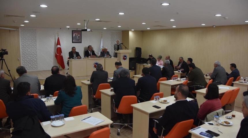 Ceyhan Belediye Meclisi se&ccedil;ime gidecek