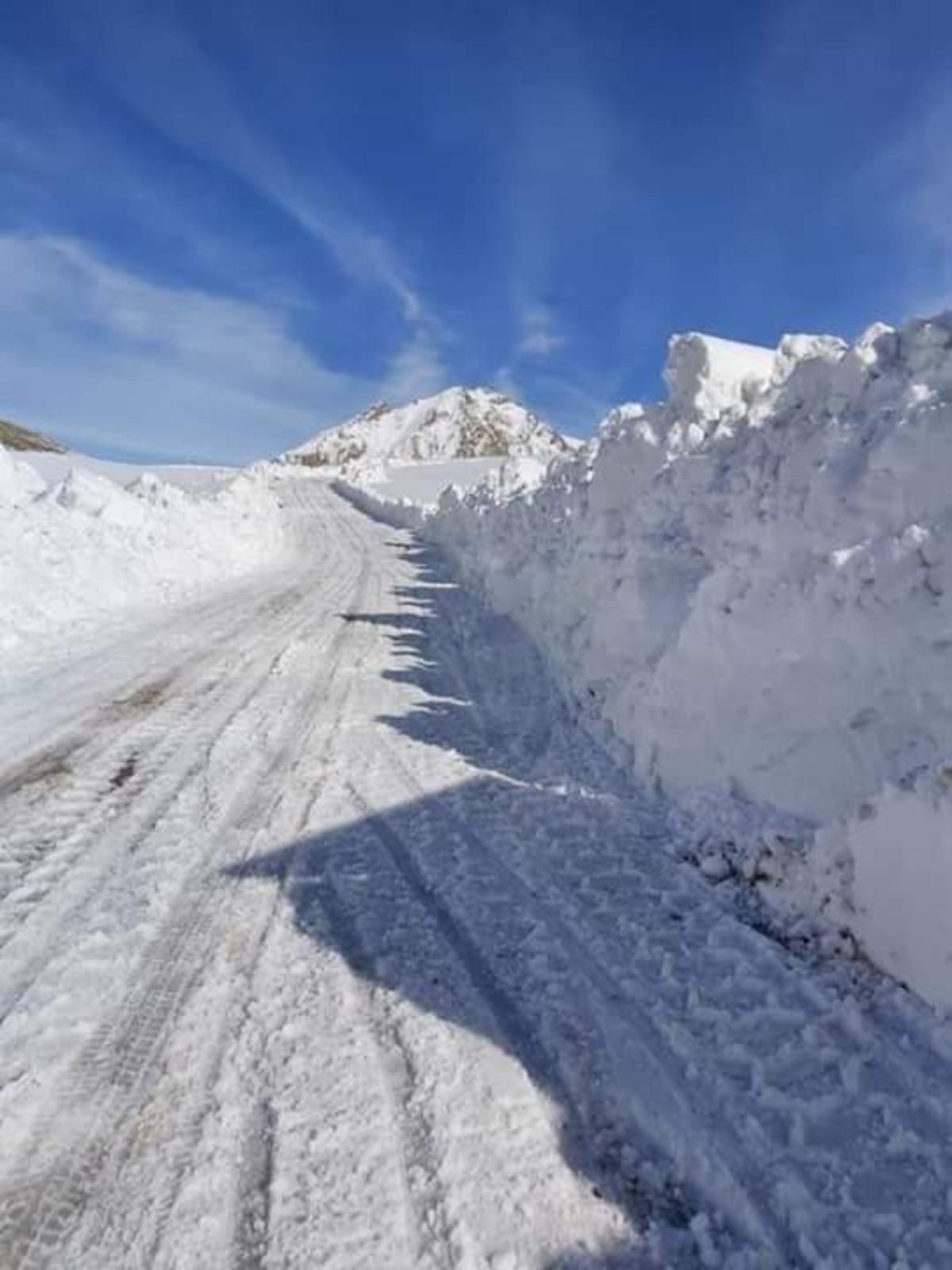 Horasan&rsquo;da Mart kapıdan baktırdı