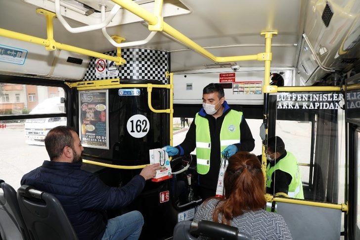 Talas’ta vatandaşlara hijyen çantası G3