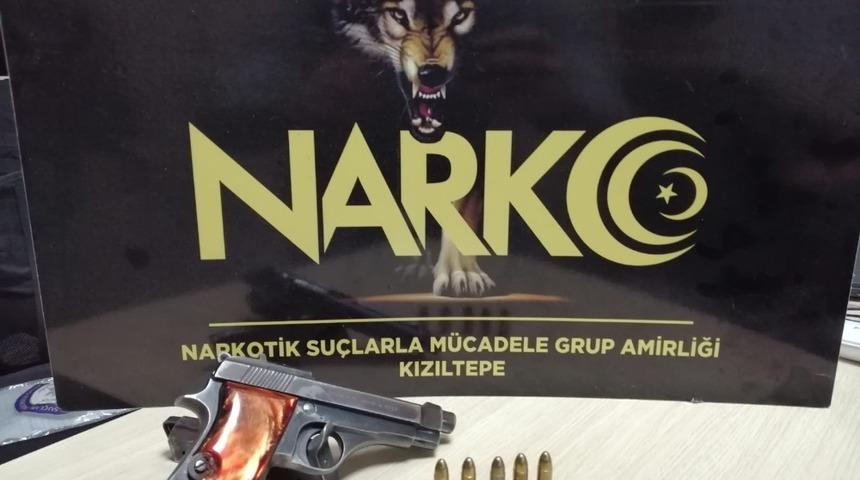 Kızıltepe&rsquo;de 18 su&ccedil;tan 39 yıl 5 ay hapis cezası olan şahıs yakalandı