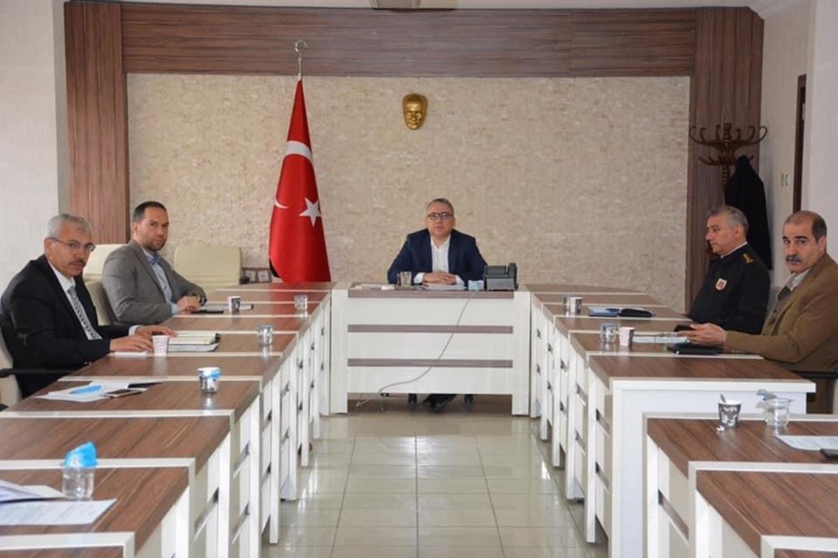 Niğde İl İdare Kurulu koronavir&uuml;s tedbirleri aldı