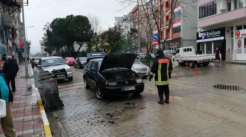 Biga&rsquo;da ara&ccedil; yangını