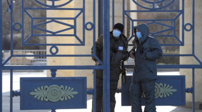 Son dakika! Rusya b&uuml;t&uuml;n sınırlarını kapatıyor