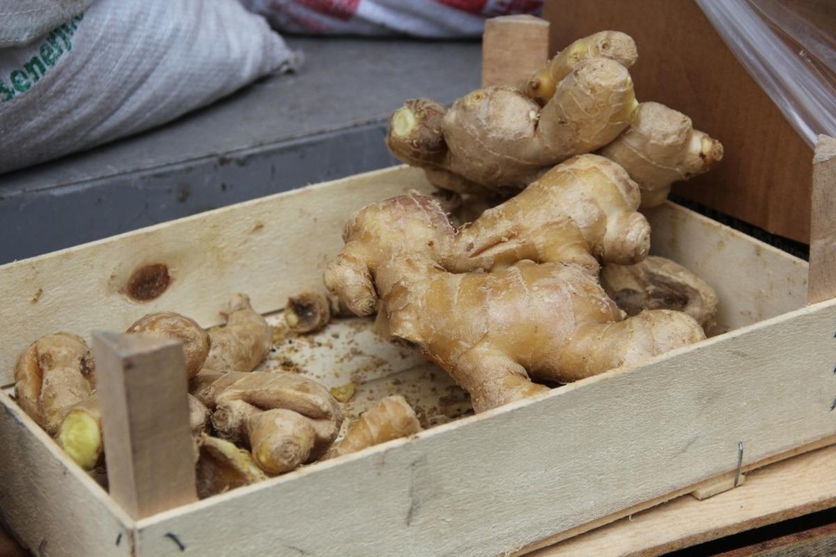 Yaş zencefil fiyatını ikiye katladı