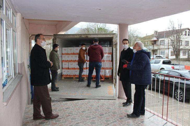 İş adamı Murat Demir’den ihtiyaç sahibi ailelere yardım G2