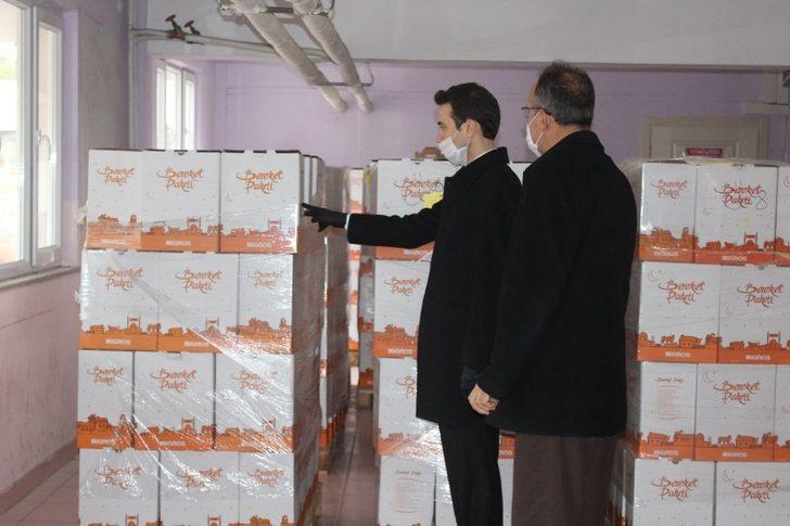 İş adamı Murat Demir’den ihtiyaç sahibi ailelere yardım G4