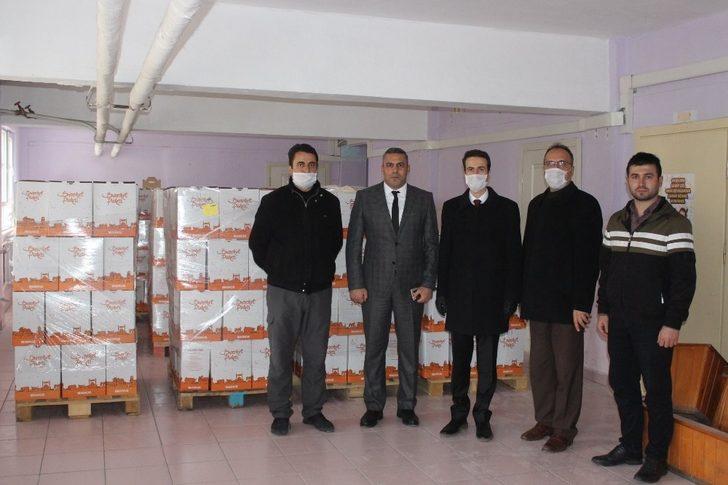 İş adamı Murat Demir’den ihtiyaç sahibi ailelere yardım G5