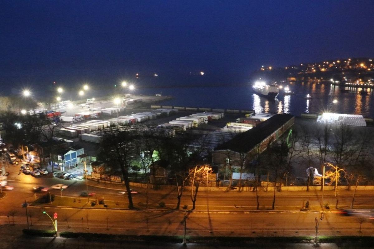 Ukrayna&rsquo;dan gelen gemideki 34 TIR şof&ouml;r&uuml; koronavir&uuml;s karantinasında