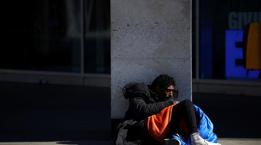 ABD'de koronavirüs belirtileriyle gittiği acil servise alınmayan sigortasız genç hayatını kaybetti