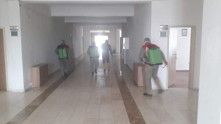 Malazgirt MYO korona virüs mücadelesi kapsamında ilaçlandı G3