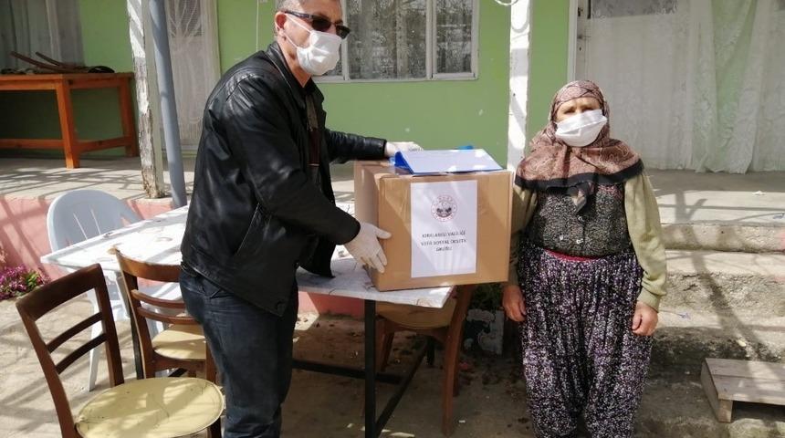 STK&rsquo;ların yardımları 65 yaş &uuml;st&uuml; ihtiya&ccedil; sahiplerine teslim edildi