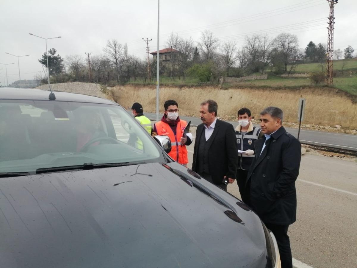 Vali Karab&uuml;k&rsquo;e girişleri kontrol etti