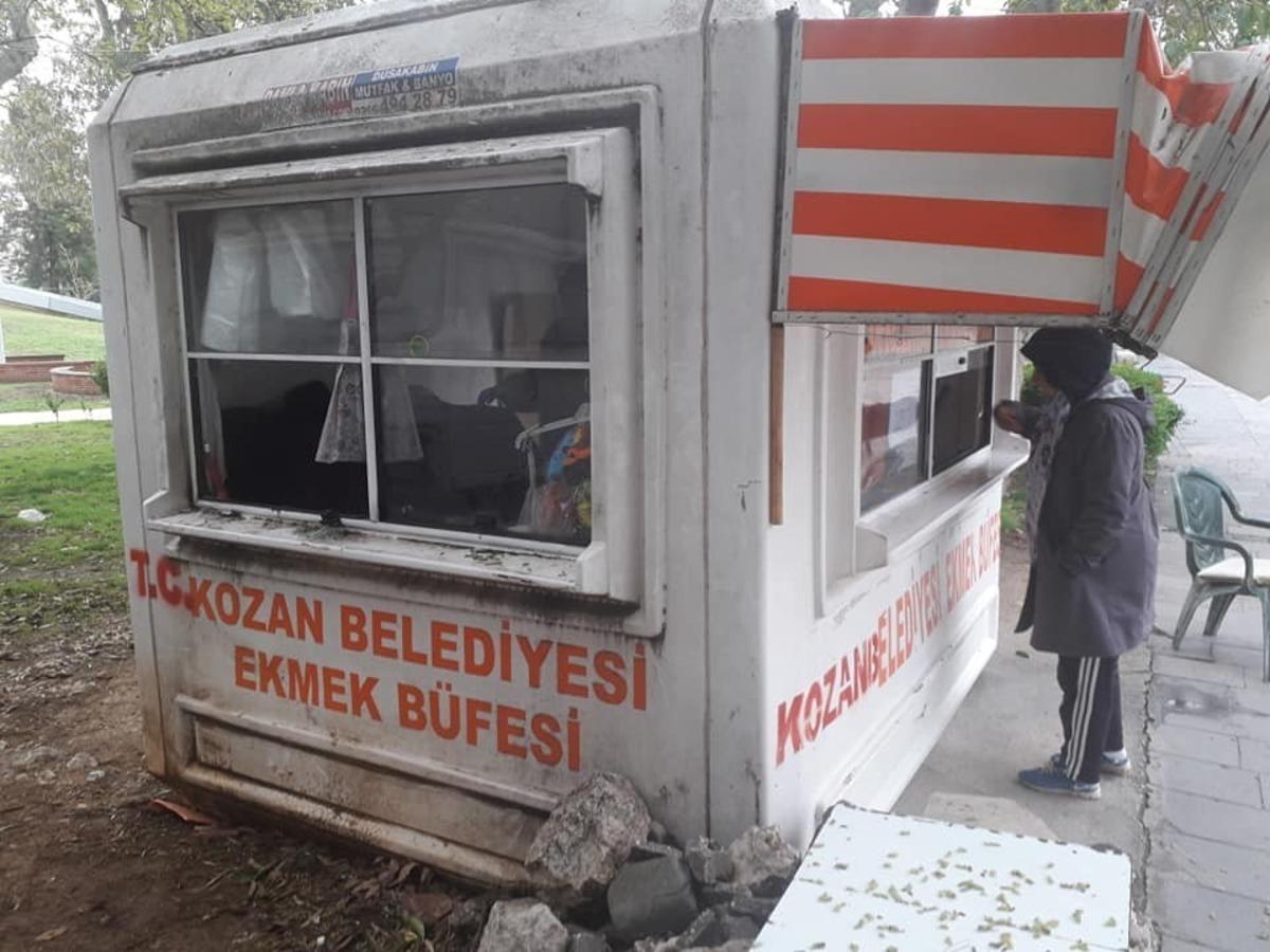 Kozan&rsquo;da kamu mallarına zarar verildi