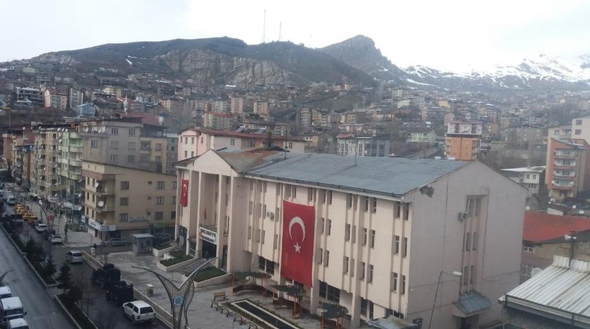 Korona vir&uuml;s nedeniyle Hakkari evine &ccedil;ekildi