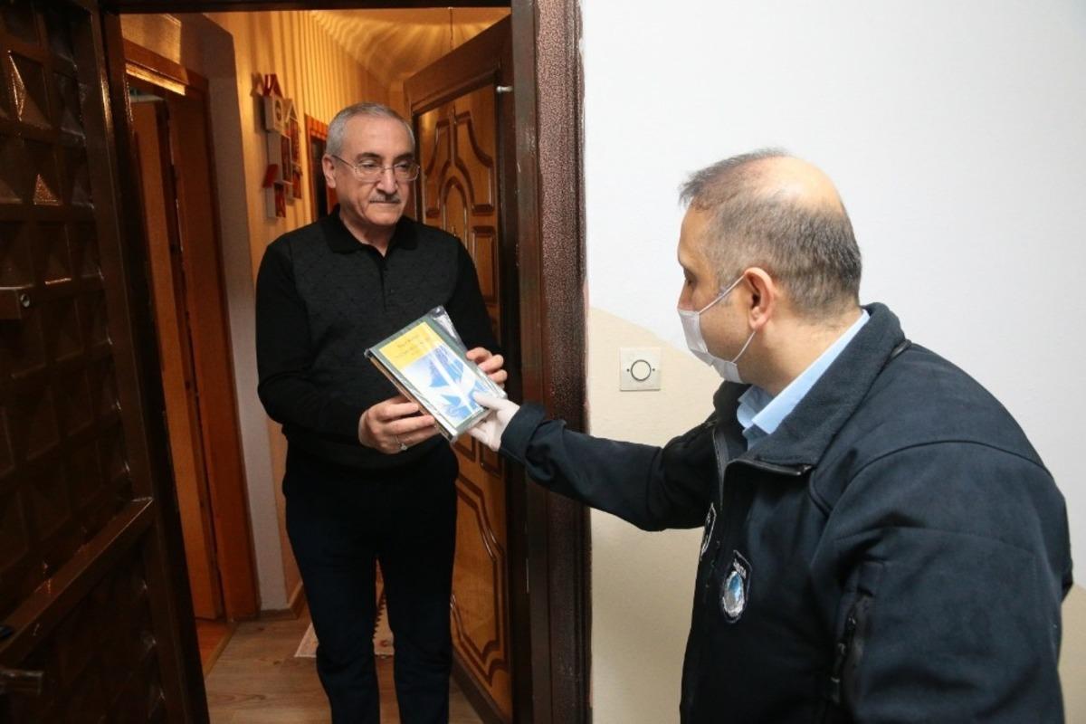 Vatandaşlara &ldquo;Evde Kitap&rdquo; servisi